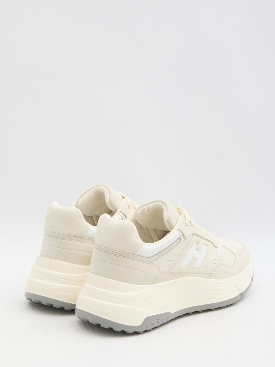 Hogan H669 Sneakers in Natural Lyst UK