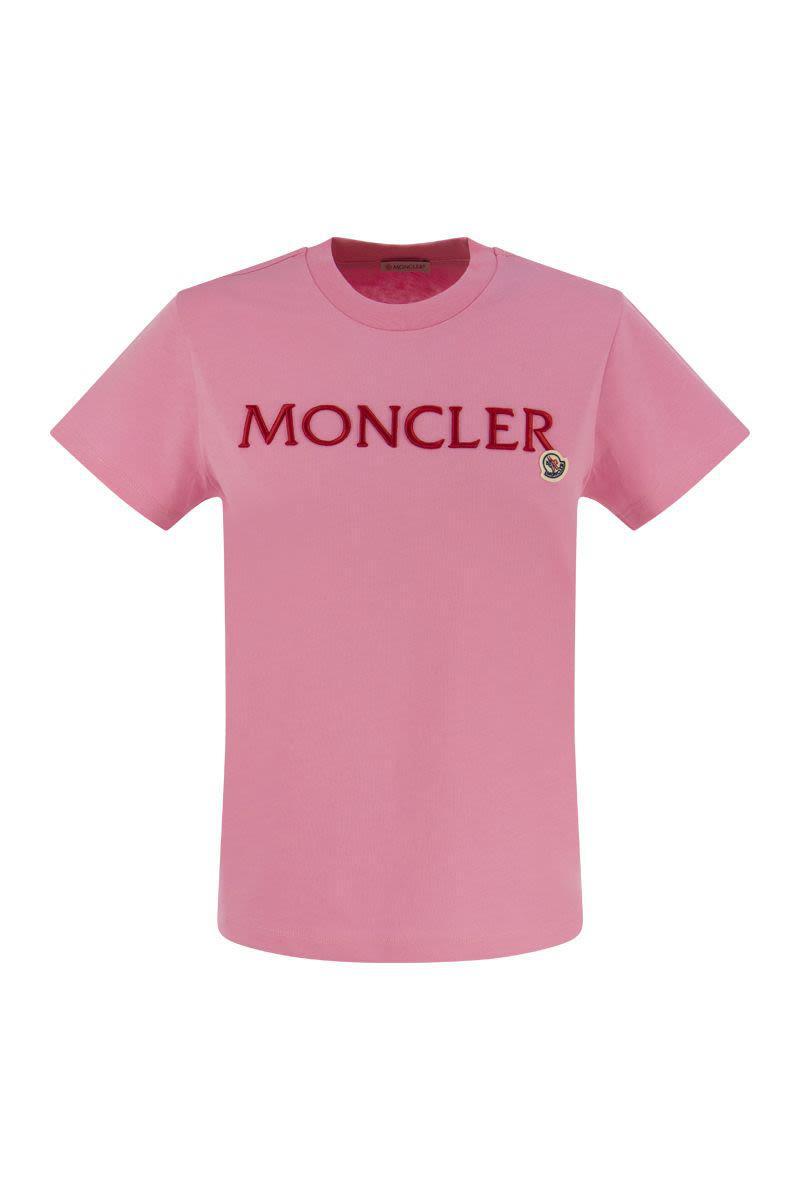 Moncler T-shirt With Embroidered Logo in Pink | Lyst