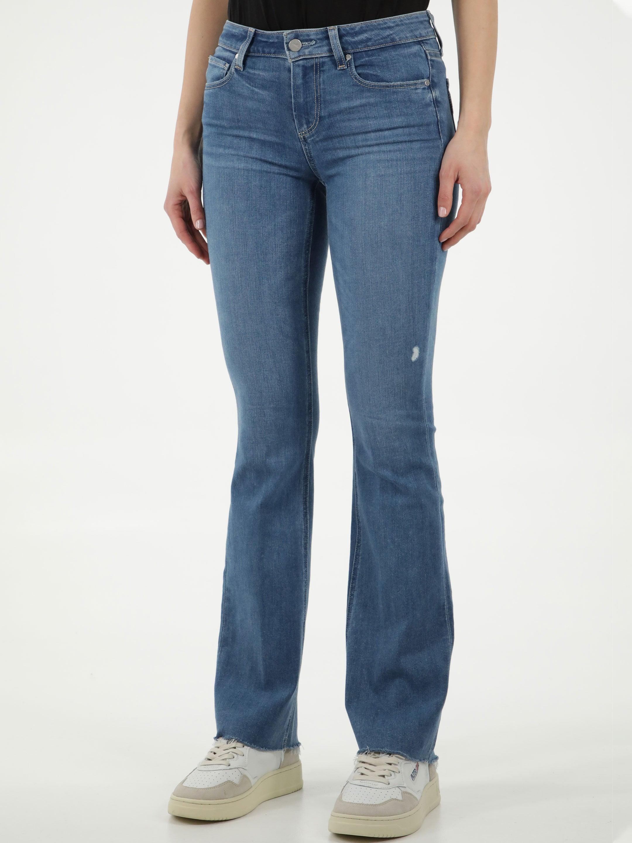 PAIGE Denim Manhattan Boot Jeans in 
