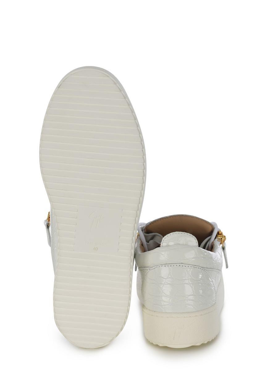 Giuseppe trainers white clearance