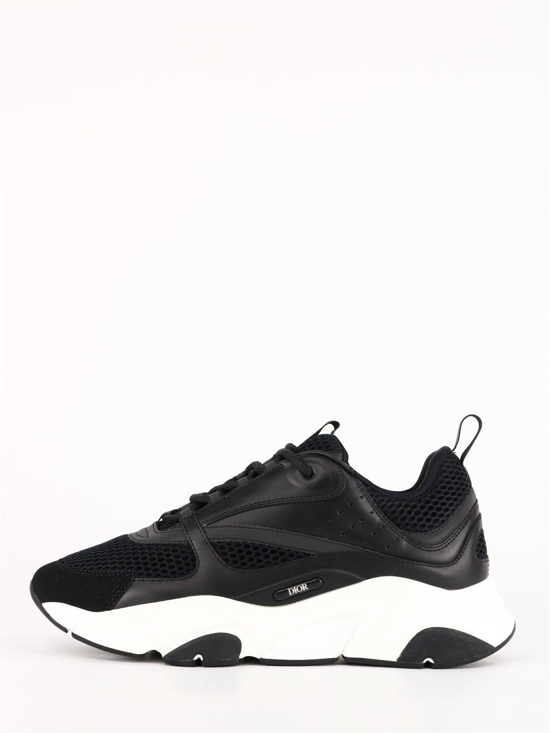 Let's Closer To The Dior B22 Black sneaker