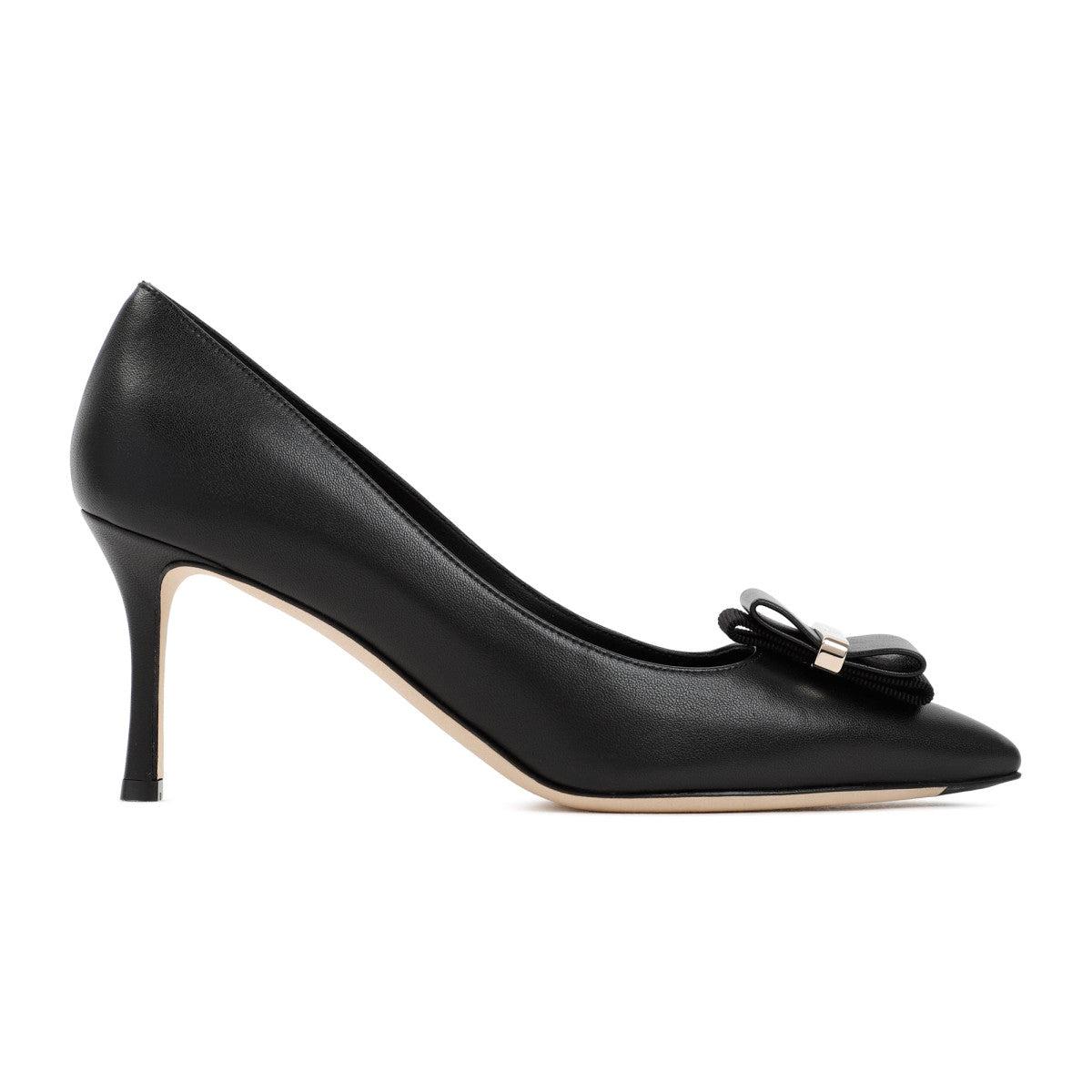 Ferragamo Leather Winnie Pumps Shoes in Black | Lyst