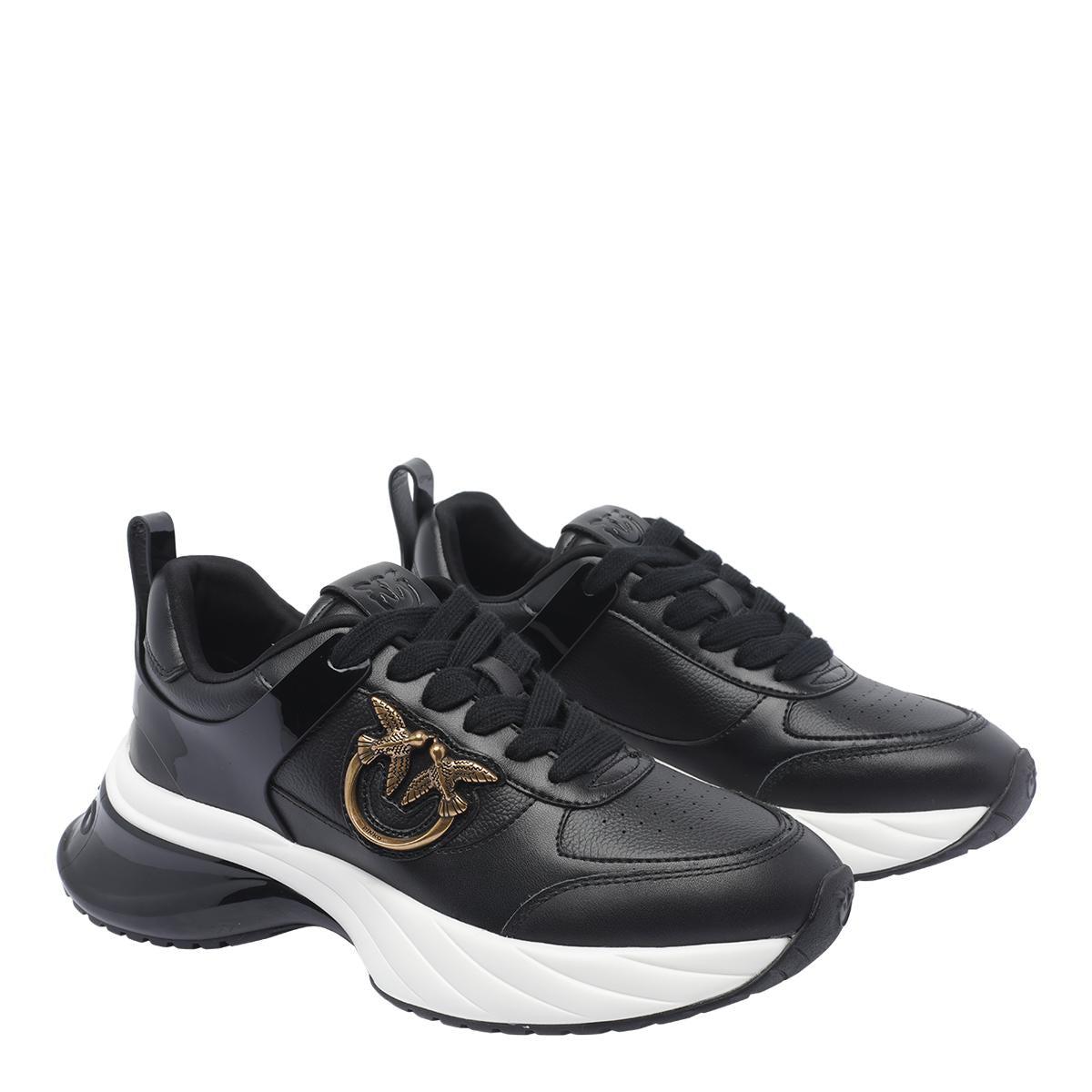 スニーカー PINKO Woman Sneakers Black SS0019P027 DV5 Sneakers with logo and mirror-finish details