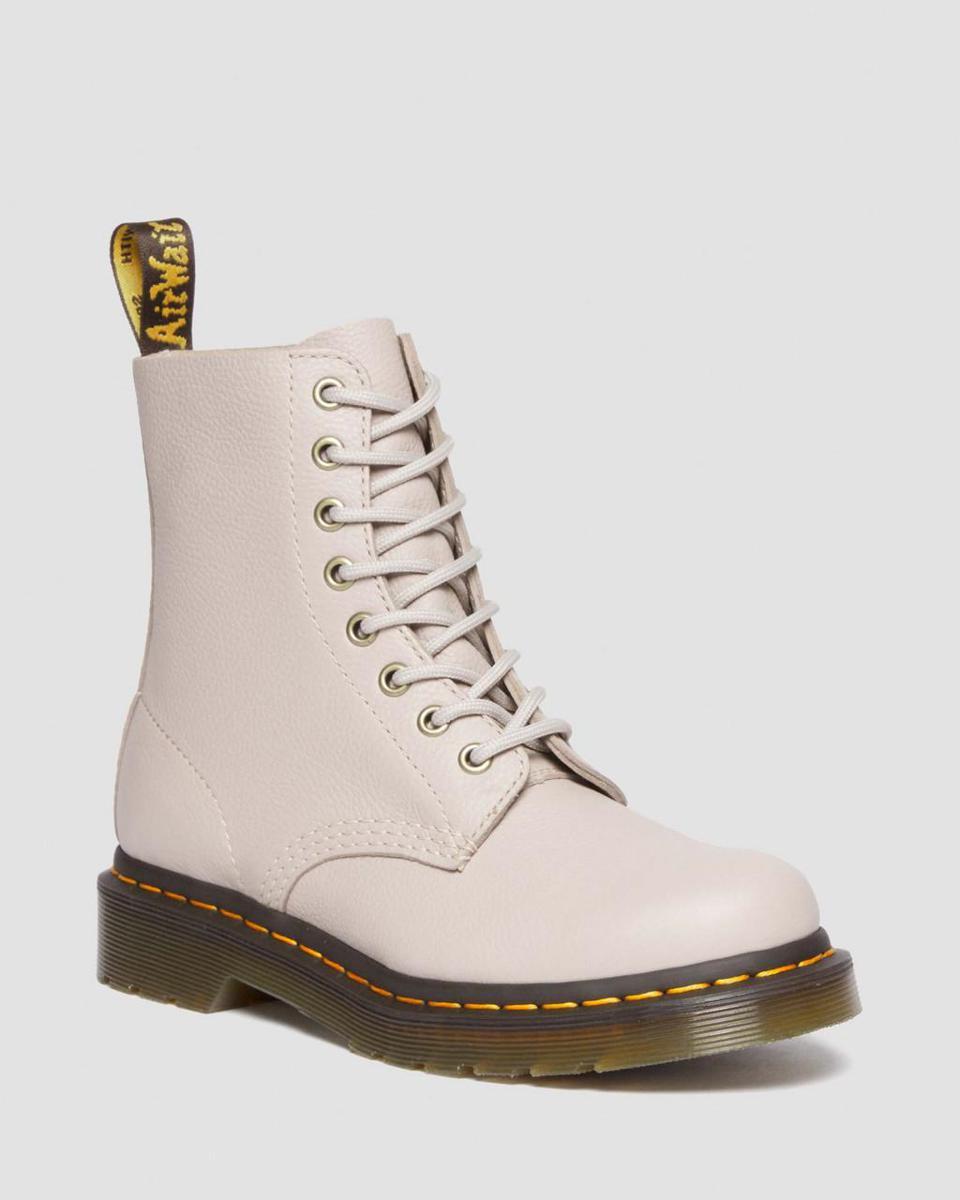 Dr martens 146 hotsell pascal soft leather