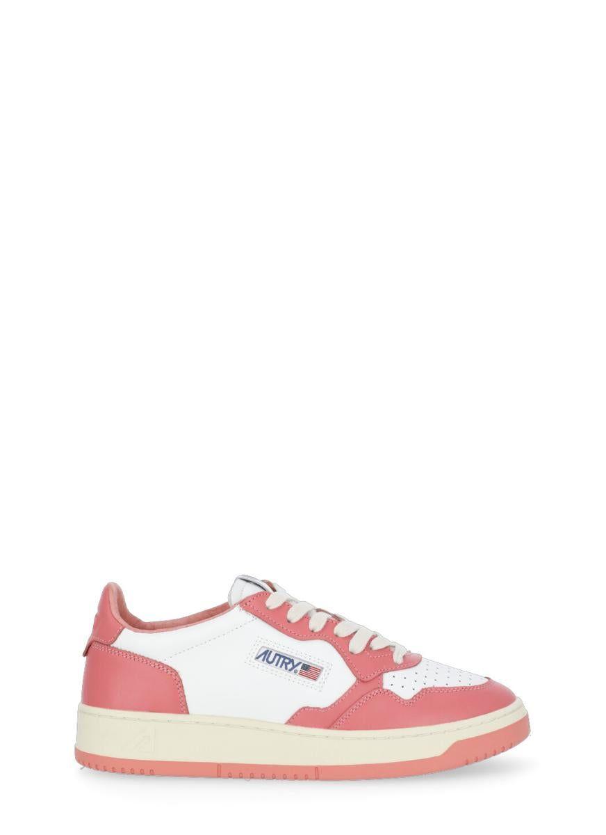 Autry Medalist Low Sneakers in Pink | Lyst