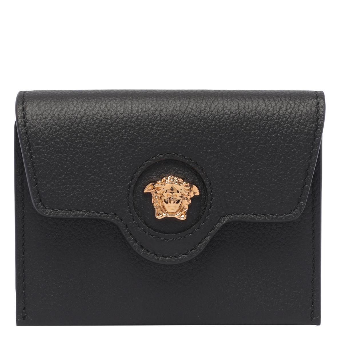 Gianni Versace Shoulder Bag Leather Black Auth ar10725 ref.1130232 - Joli  Closet