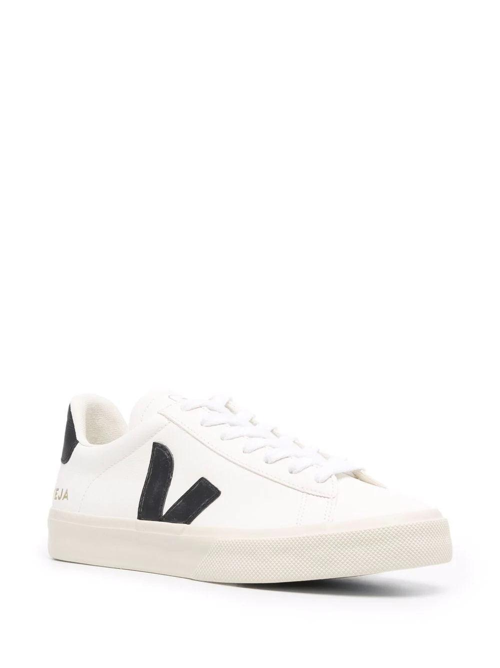 white shoes veja