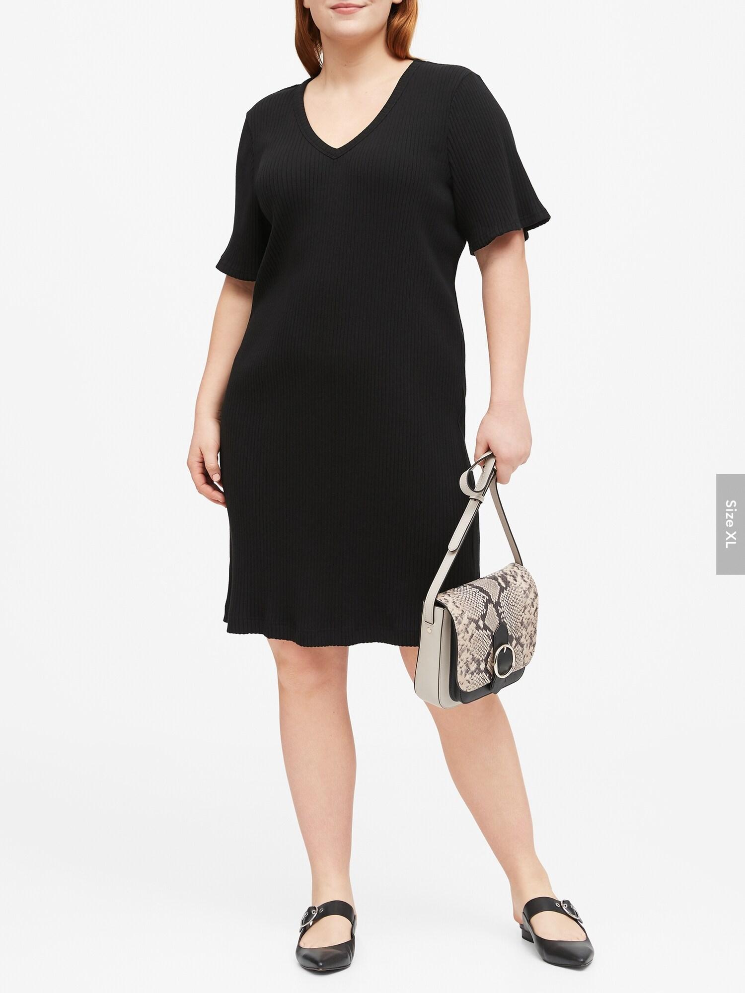 banana republic black v neck