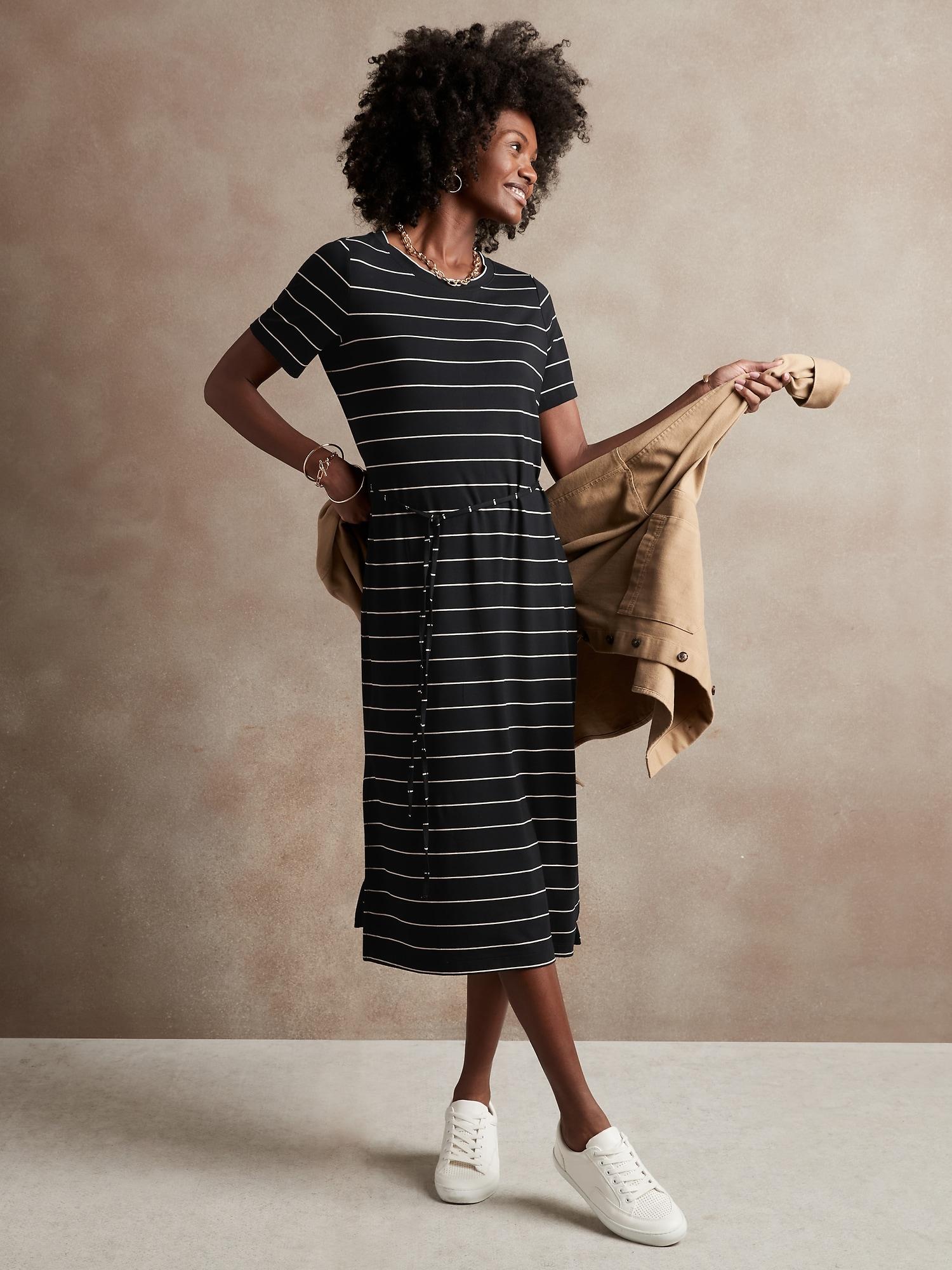 T-shirt Midi Dress in Black Stripe 