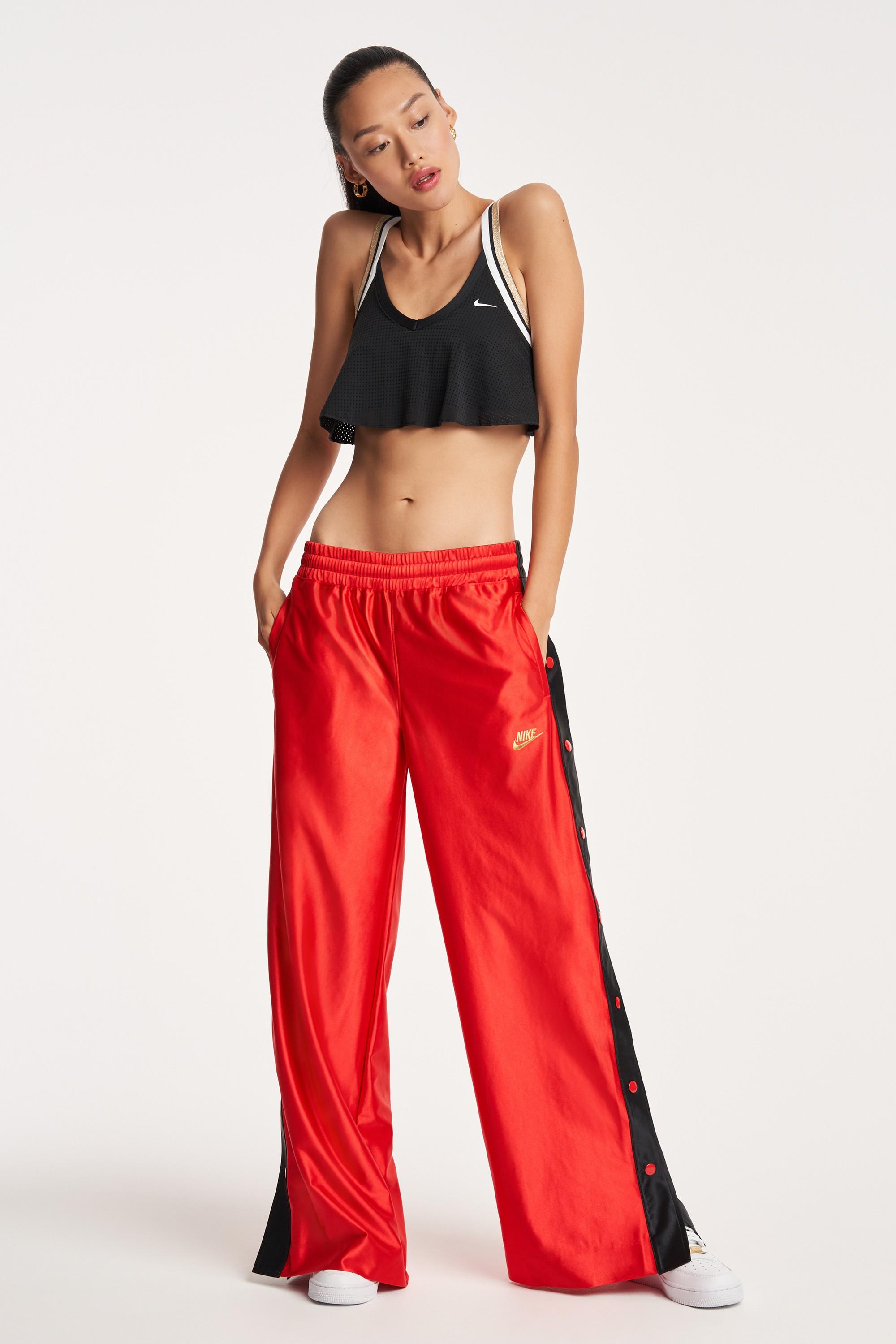nike glam bra