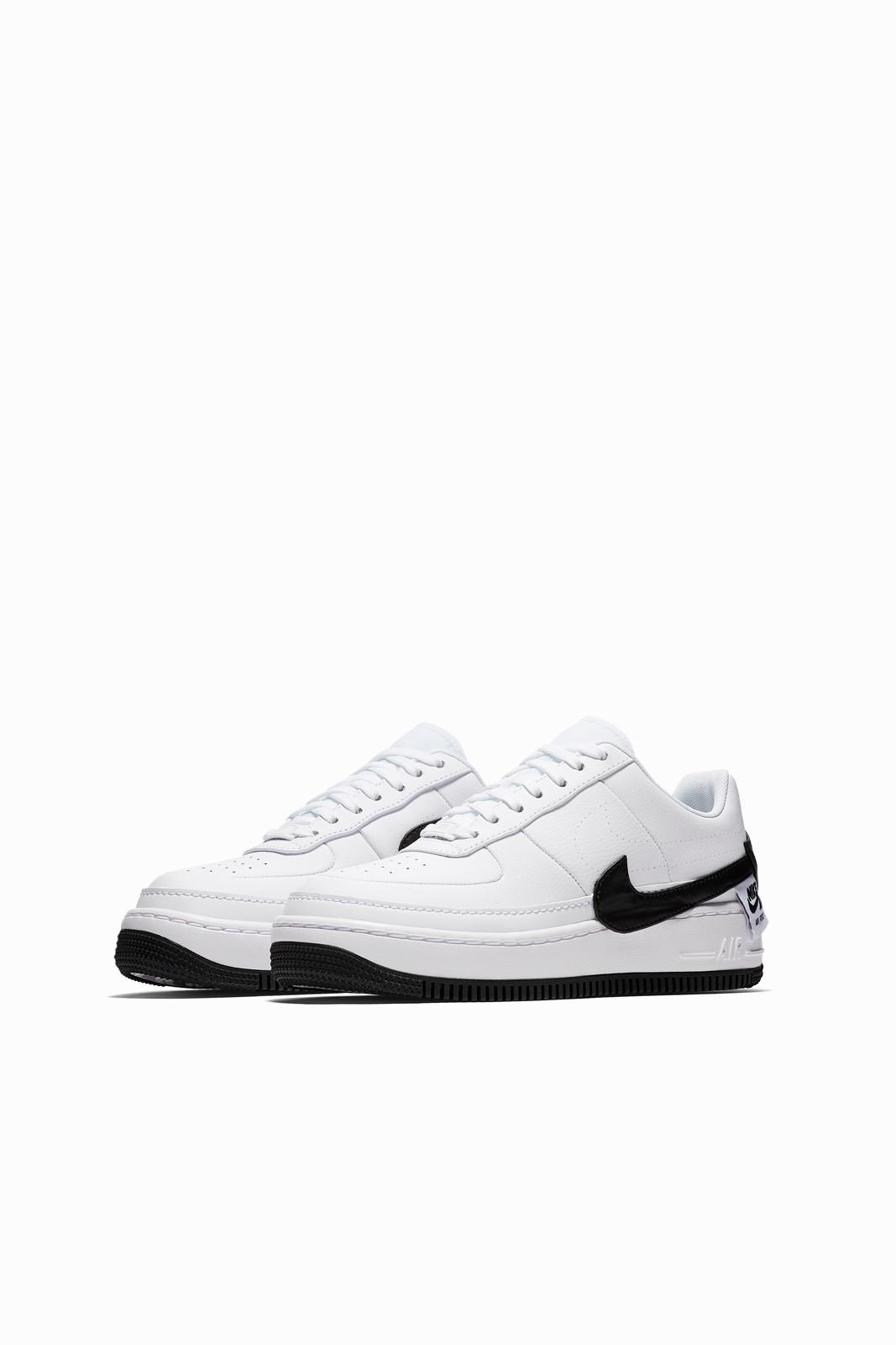 nike jesters white