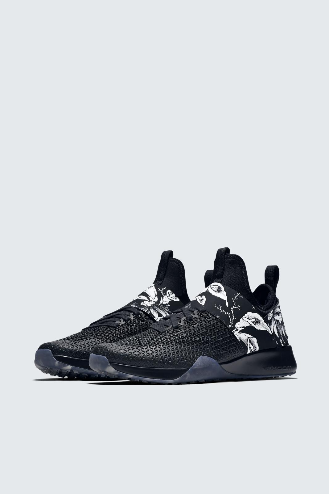 nike air zoom strong floral