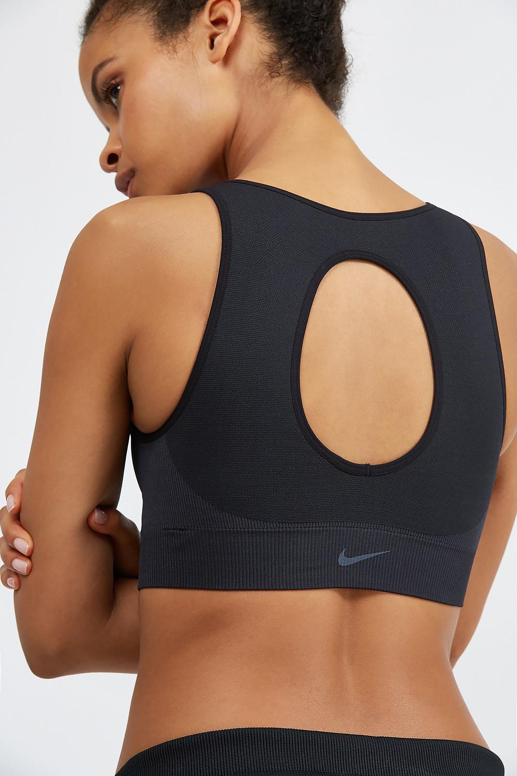 bralette nike