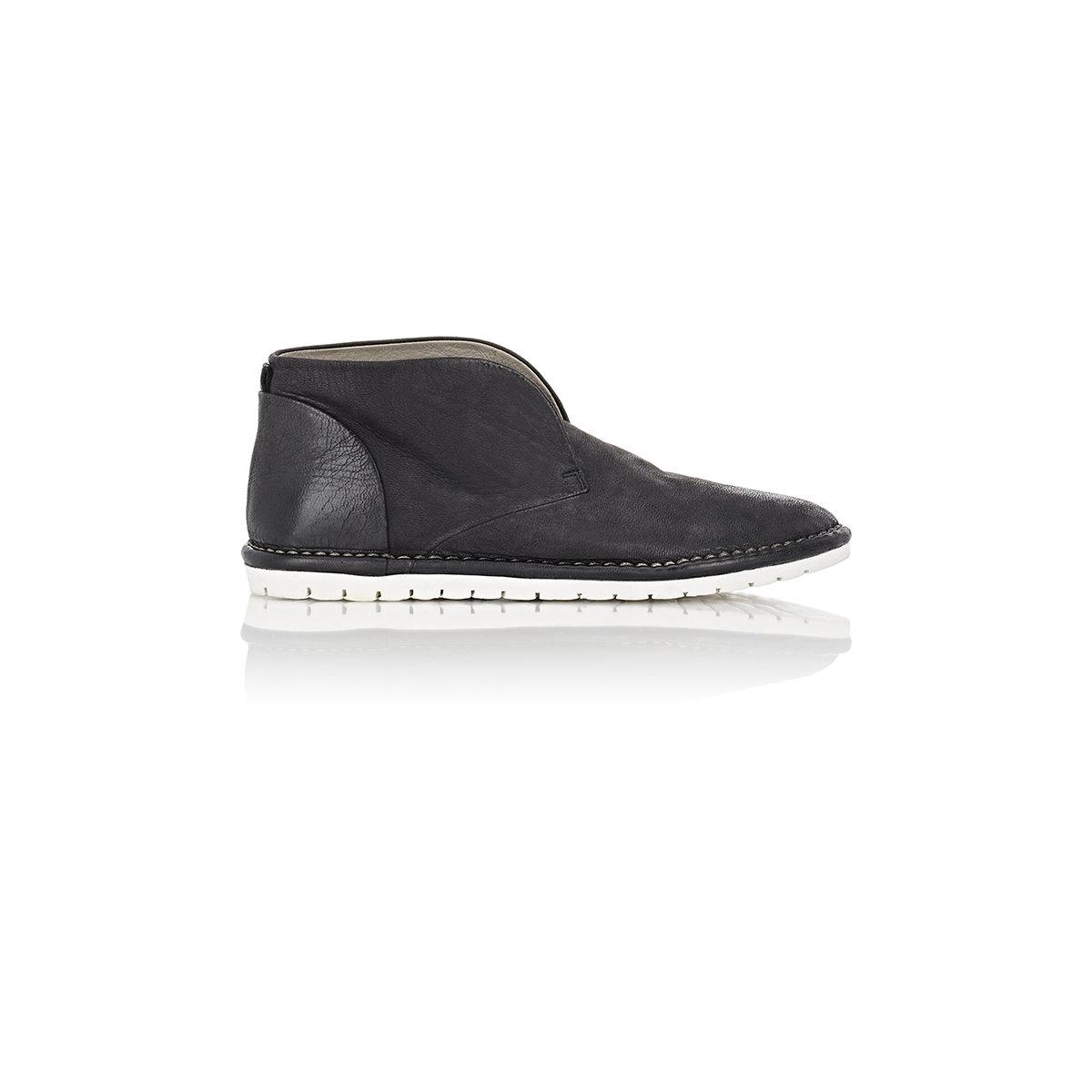 laceless chukka boots