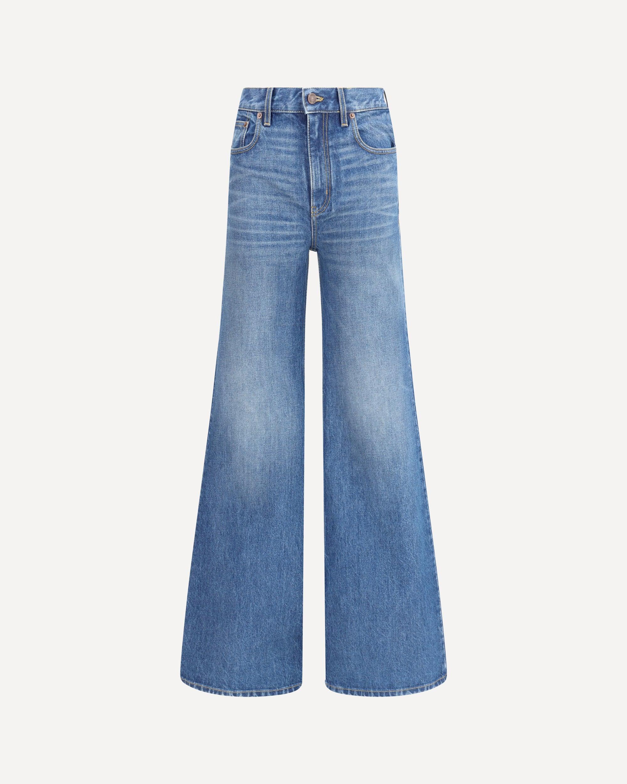 デニム・ジーパン Chloe High-Waisted Flare Leg Jeans With Minimalist Detailing Chloé High Rise Flare Jeans In Denim in Ocean blue | Chloé US