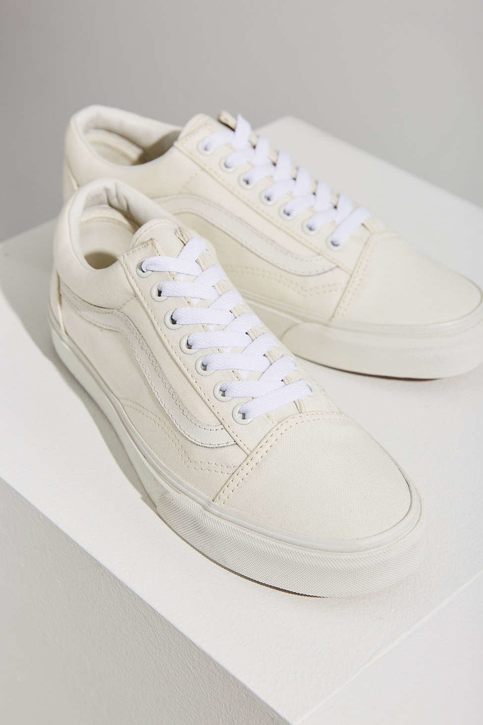 Vans Canvas Old Skool Sneaker in Cream (White) Lyst