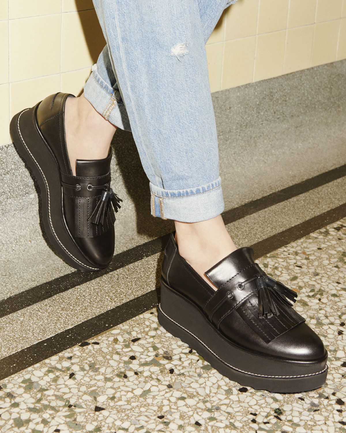 stuart weitzman platform loafers