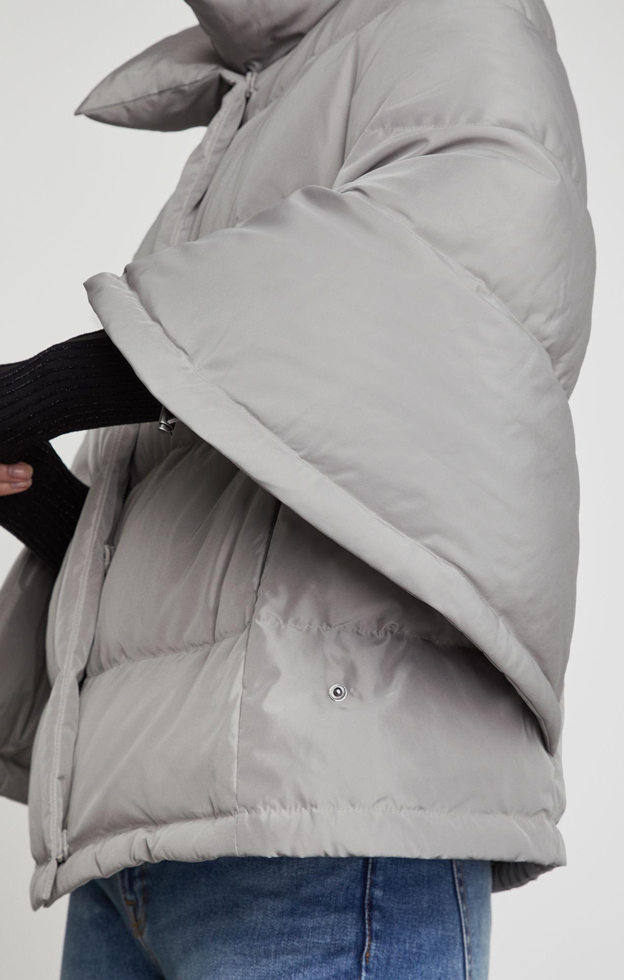 BCBGMAXAZRIA Bcbg Shelby Puffer Cape Jacket in Grey (Gray) Lyst