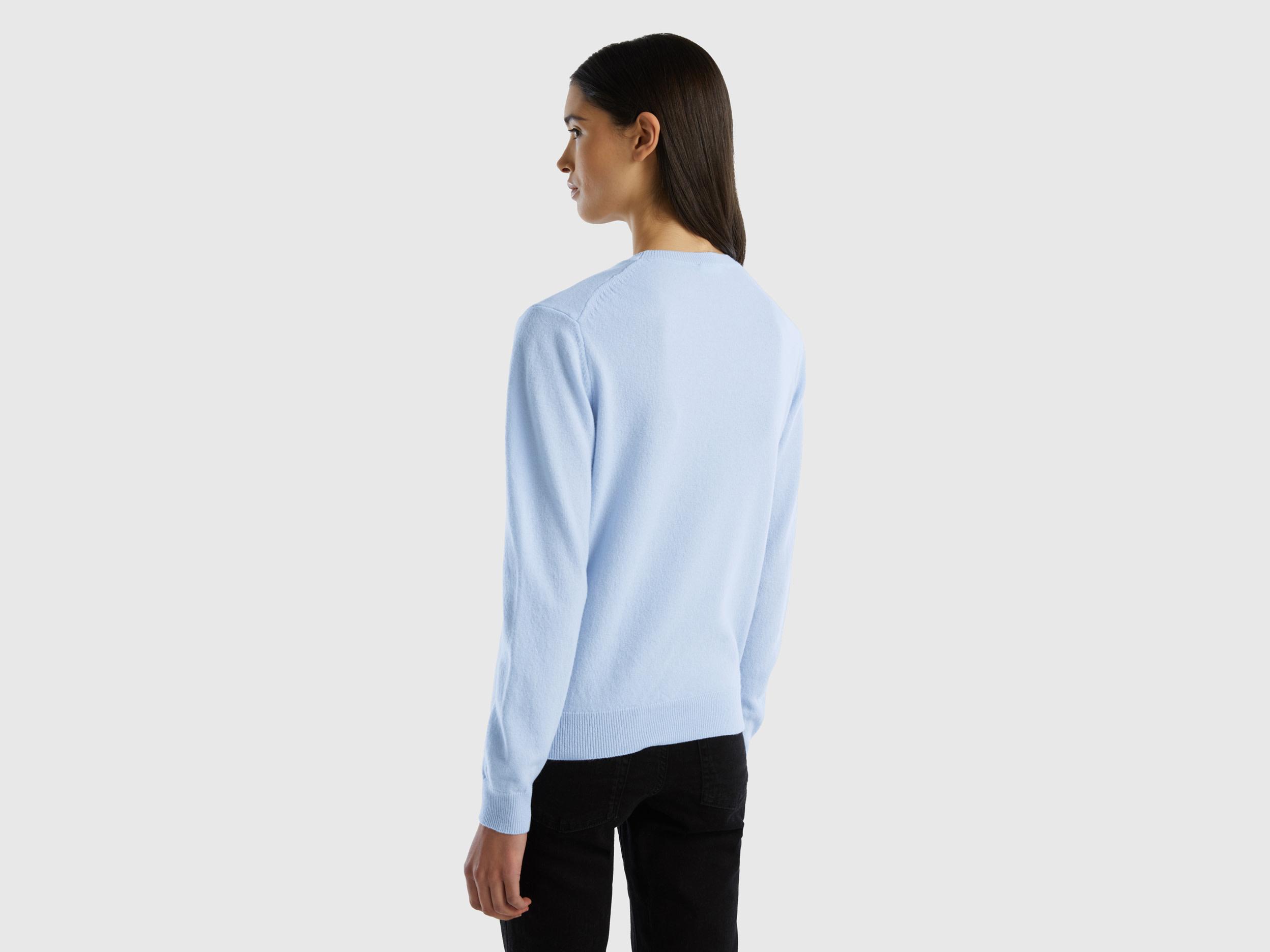 Light blue crew neck sweater top