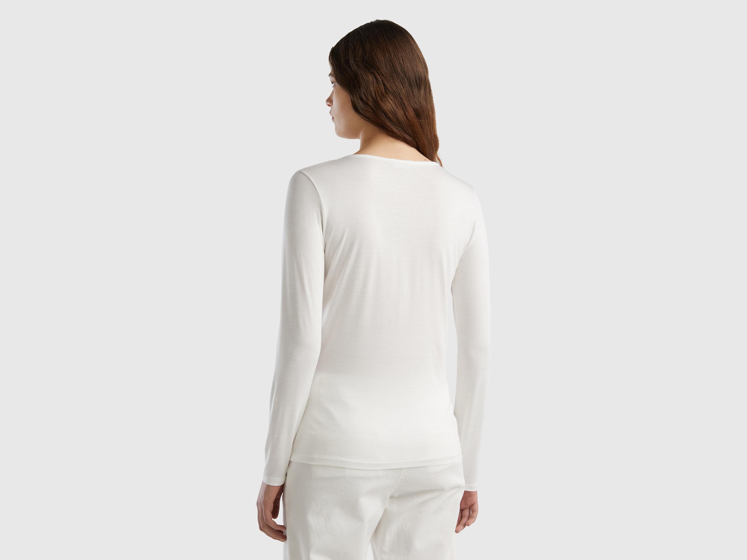 benetton white t shirt