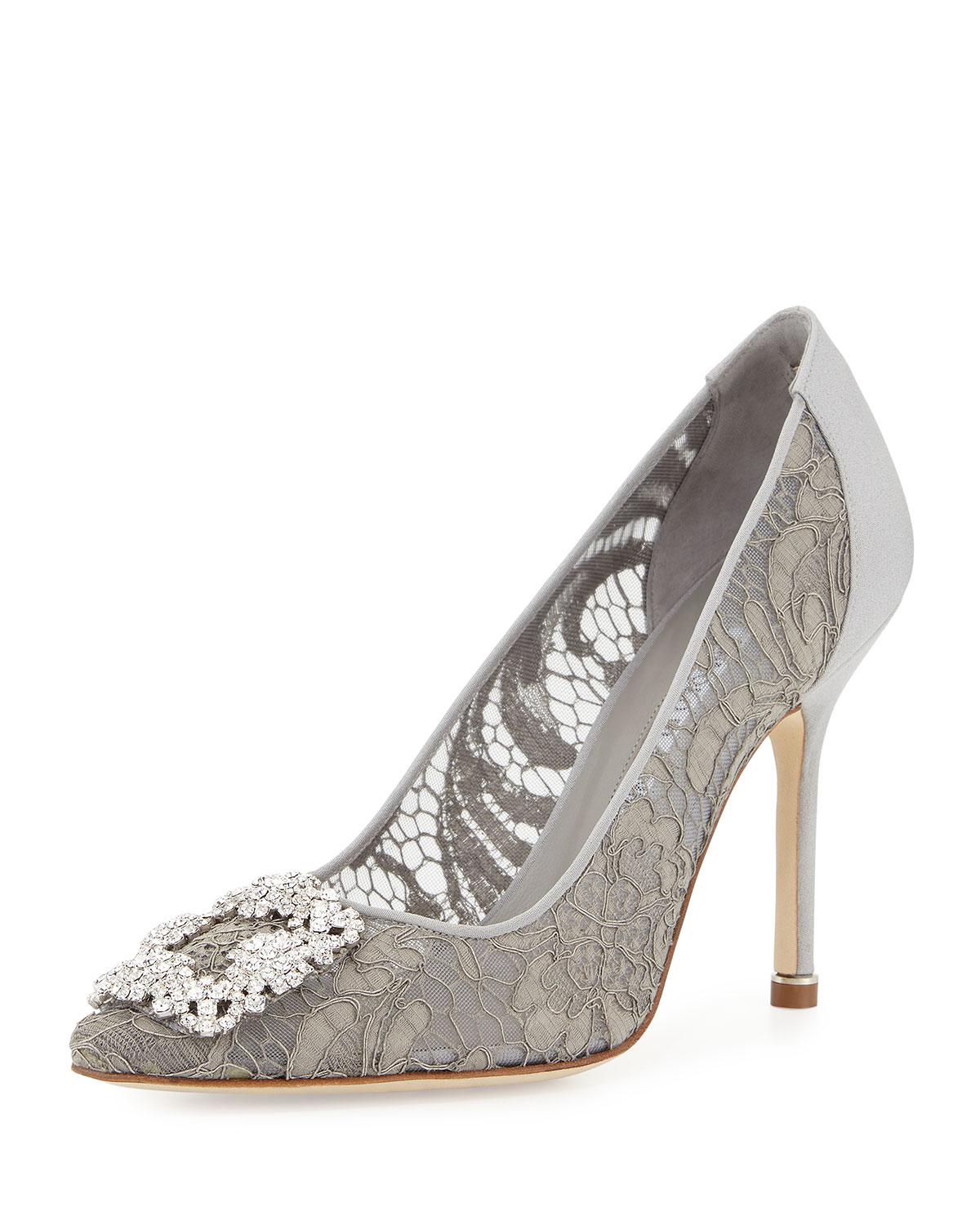 manolo blahnik hangisi lace pumps