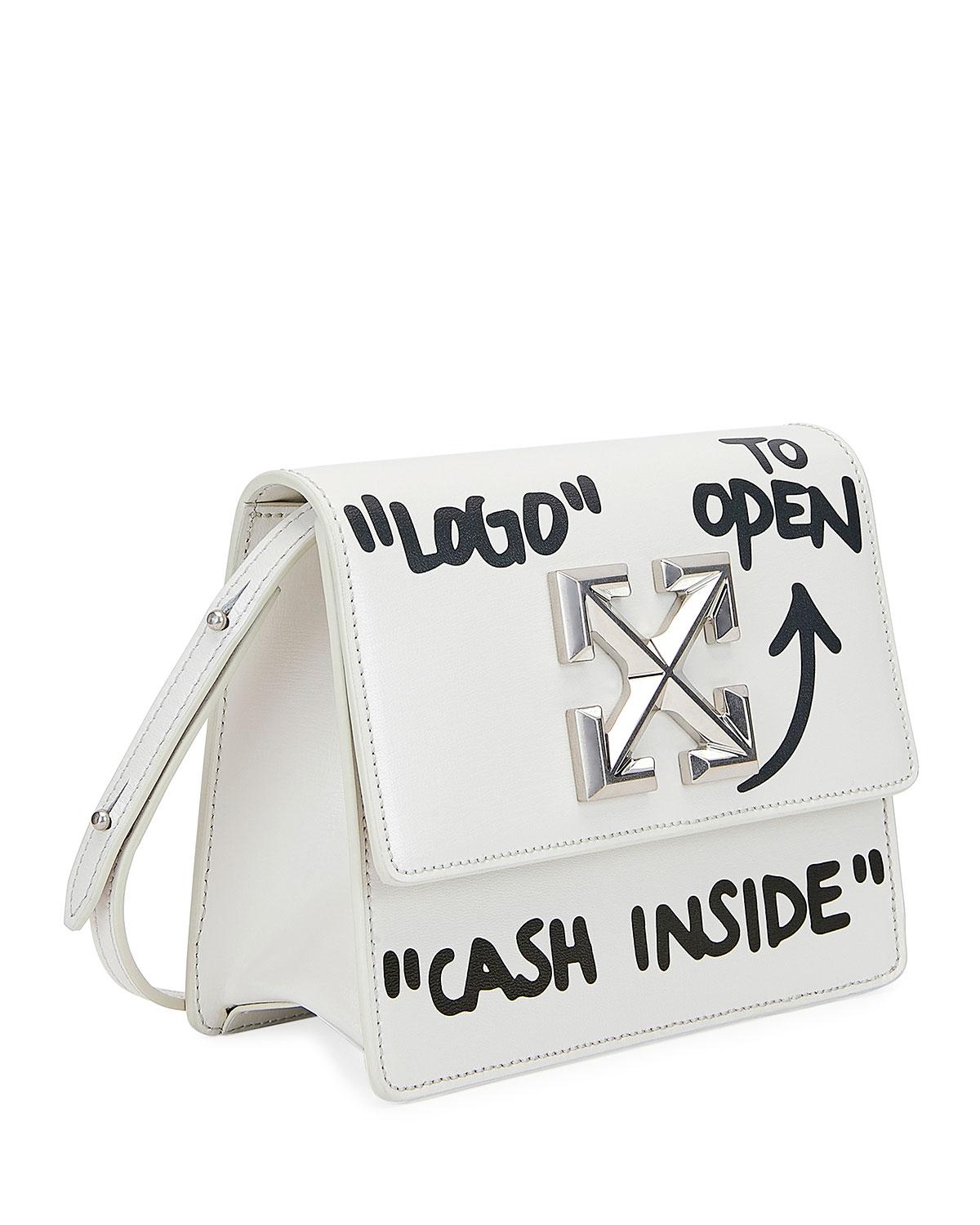 logo turn to open cash inside bag