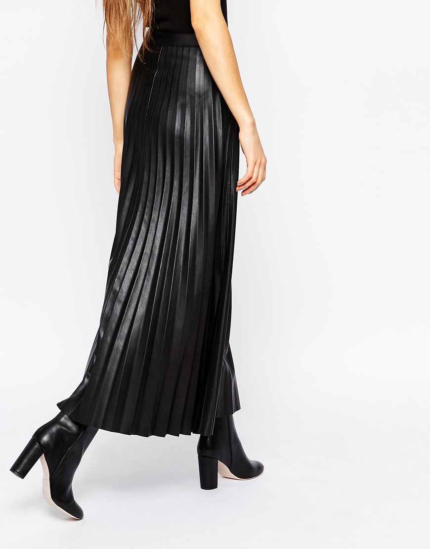 Black leather pleated skirt Skirts Whether it’s a midi, maxi or a classic mini skirt in leather, denim or pretty prints, we've got the perfect skirt for you. Wear them for work, wear them for play whatever your plans, find the staple to suit you.