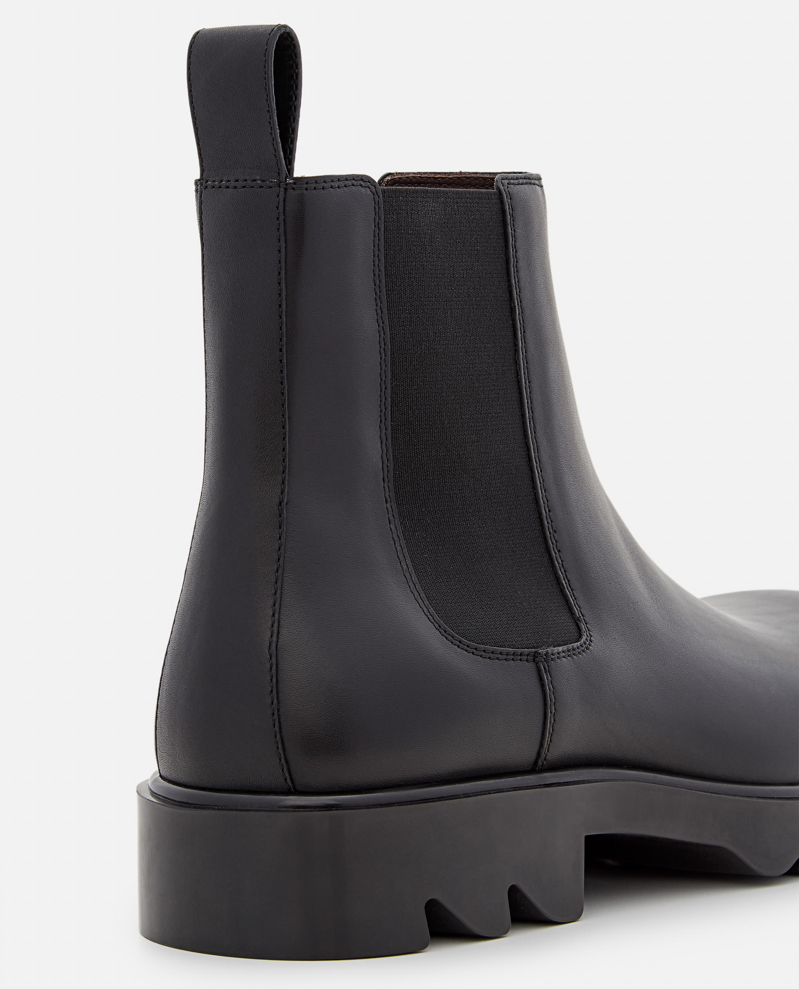 Bottega Veneta Strut Leather Boots in 