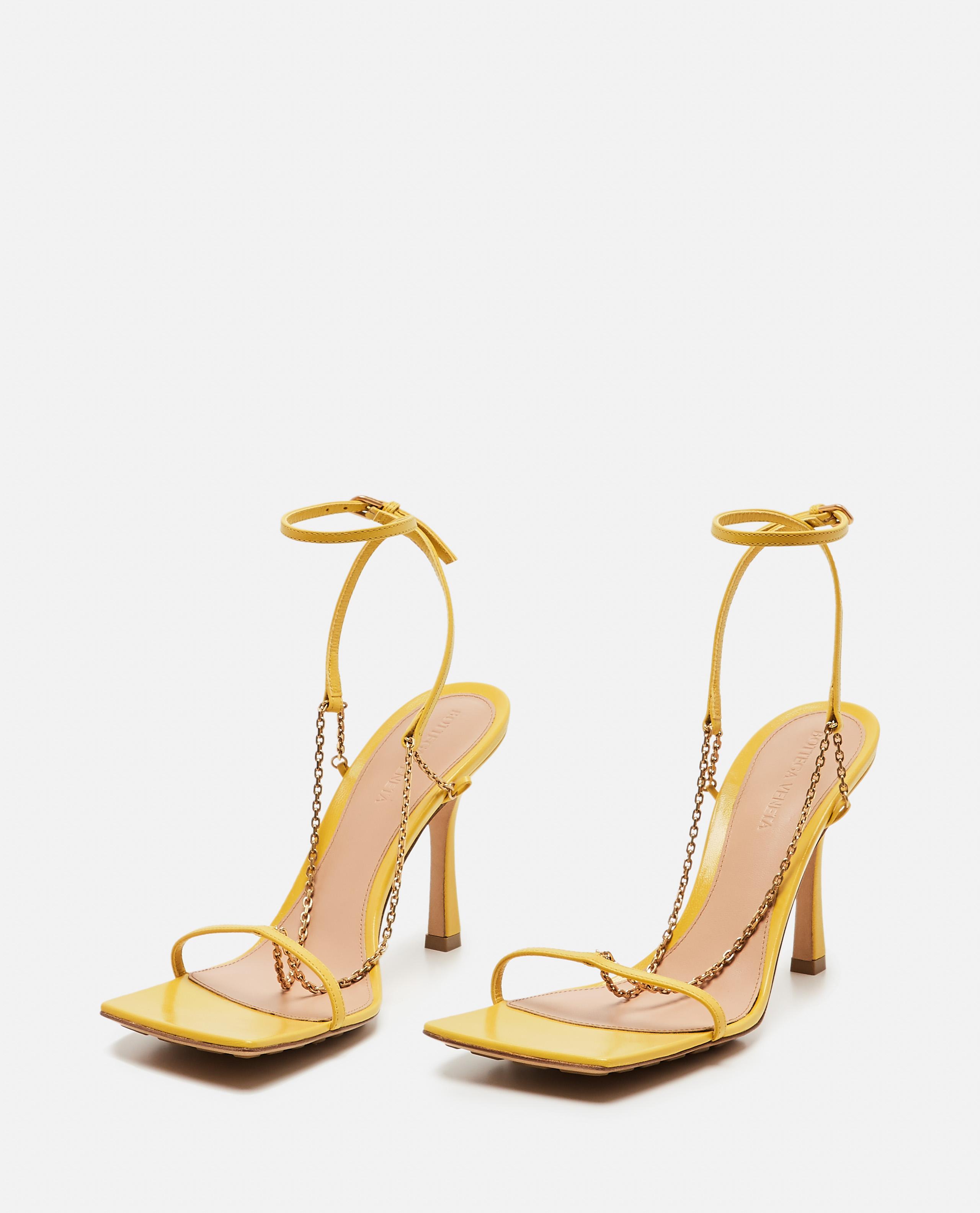 bottega veneta leather stretch toe heels