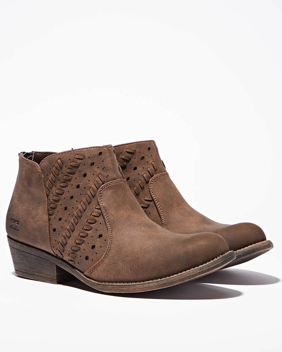 vince rhea sneakers