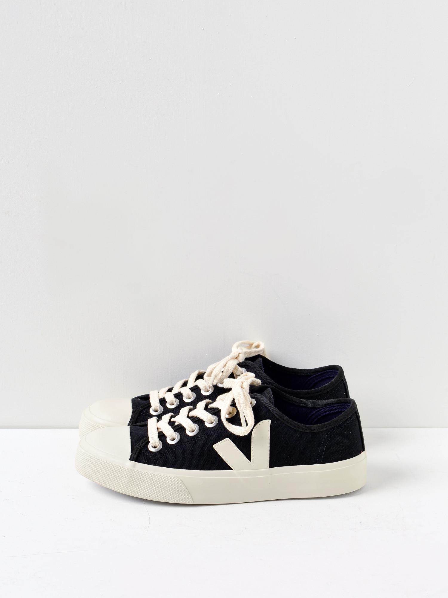 Veja wata canvas pierre Clearance