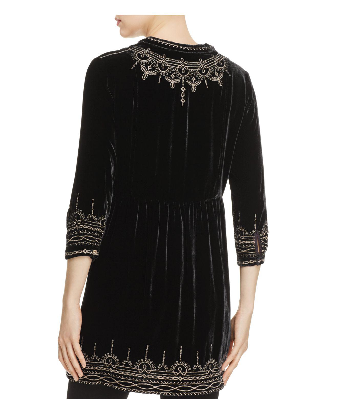 Johnny Was Embroidered Floral Velvet Tunic Top in Black - Lyst
