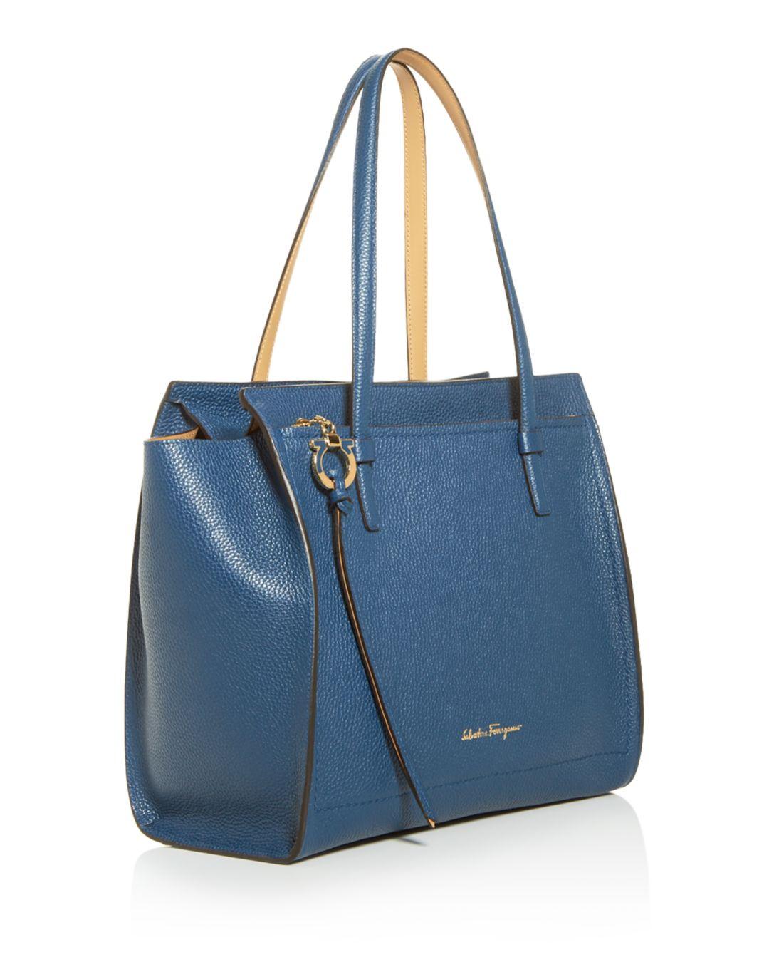 ferragamo amy medium