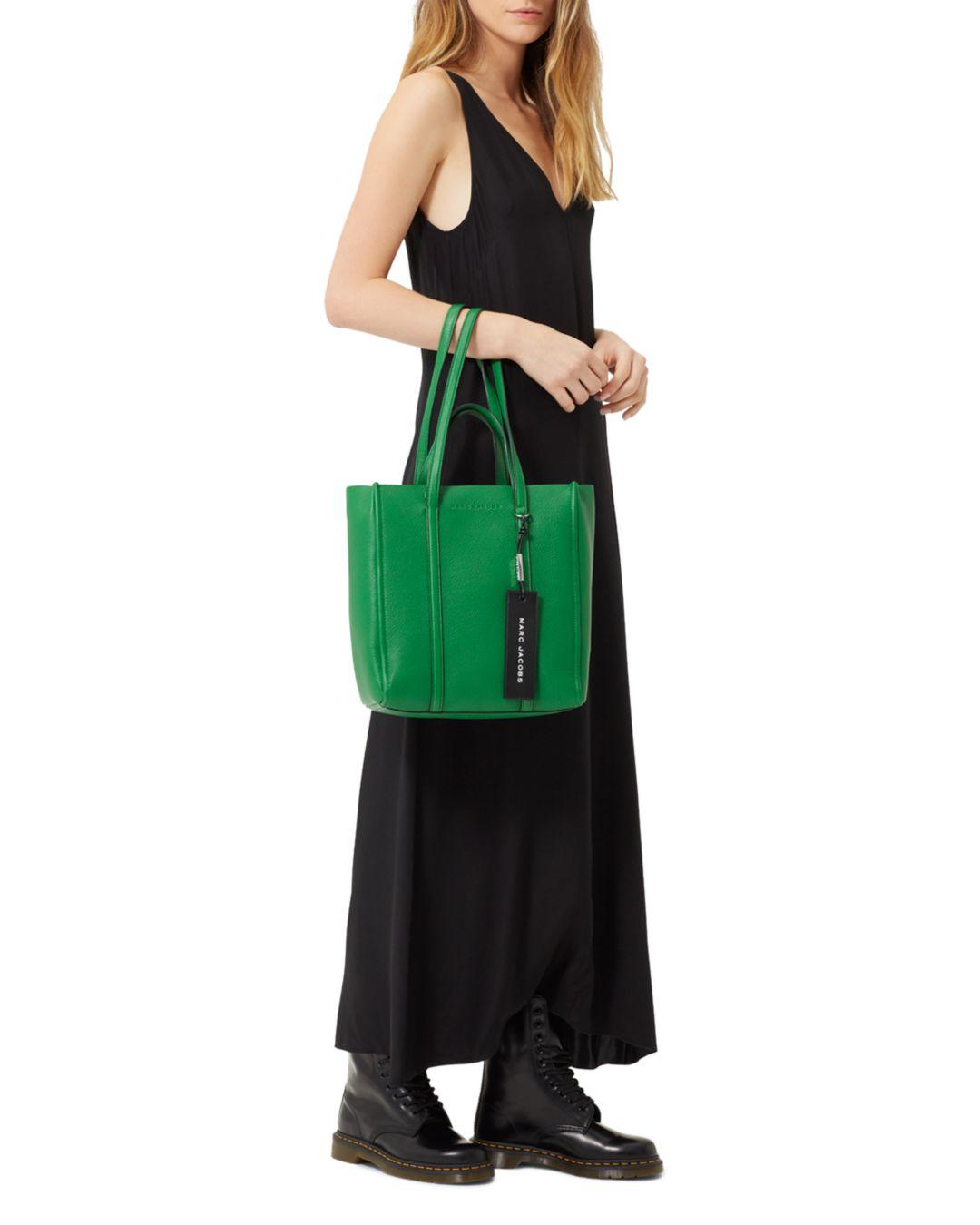 Marc Jacobs The Tag Leather Tote in Green | Lyst