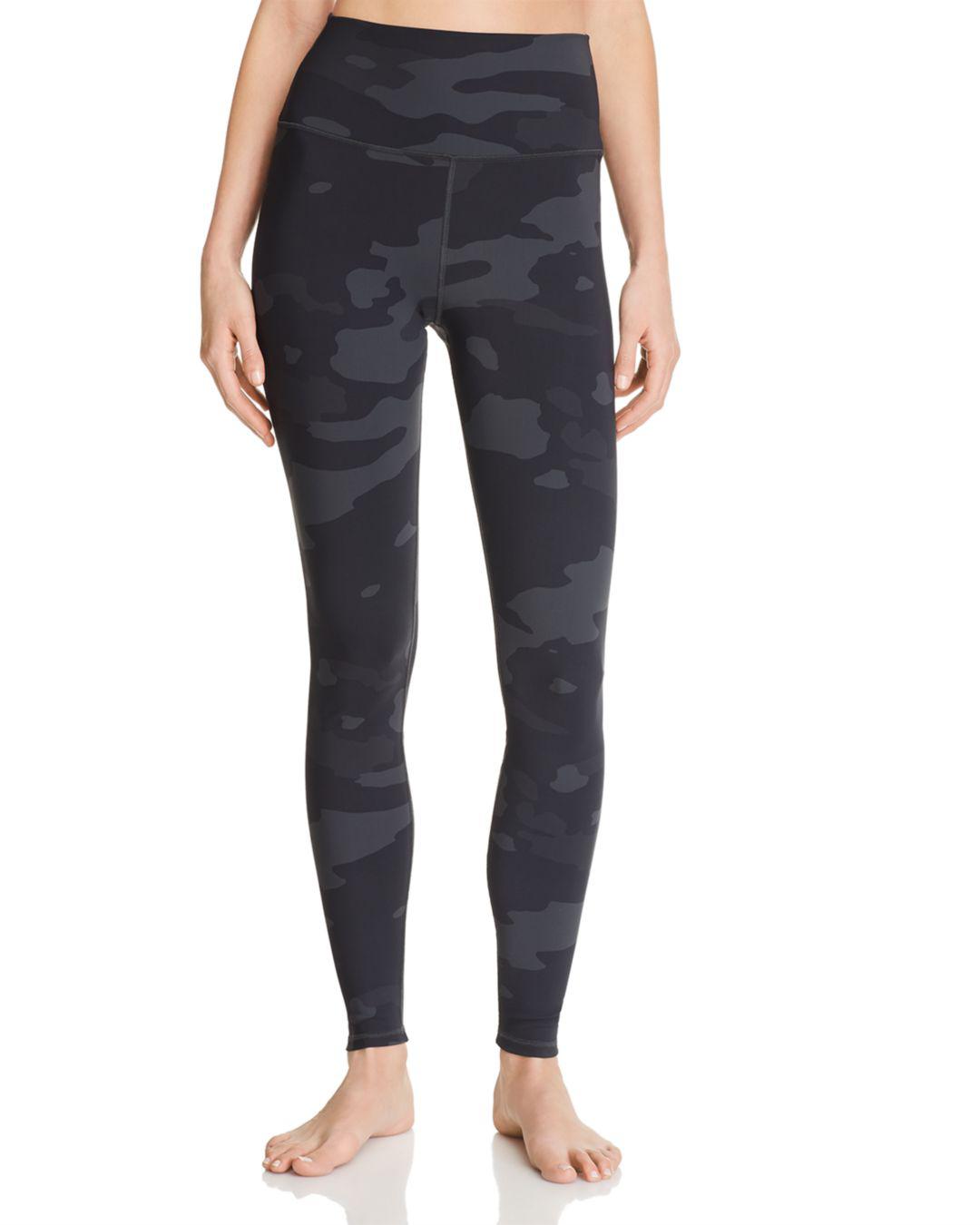 Alo Yoga High-waist Camo Leggings in 