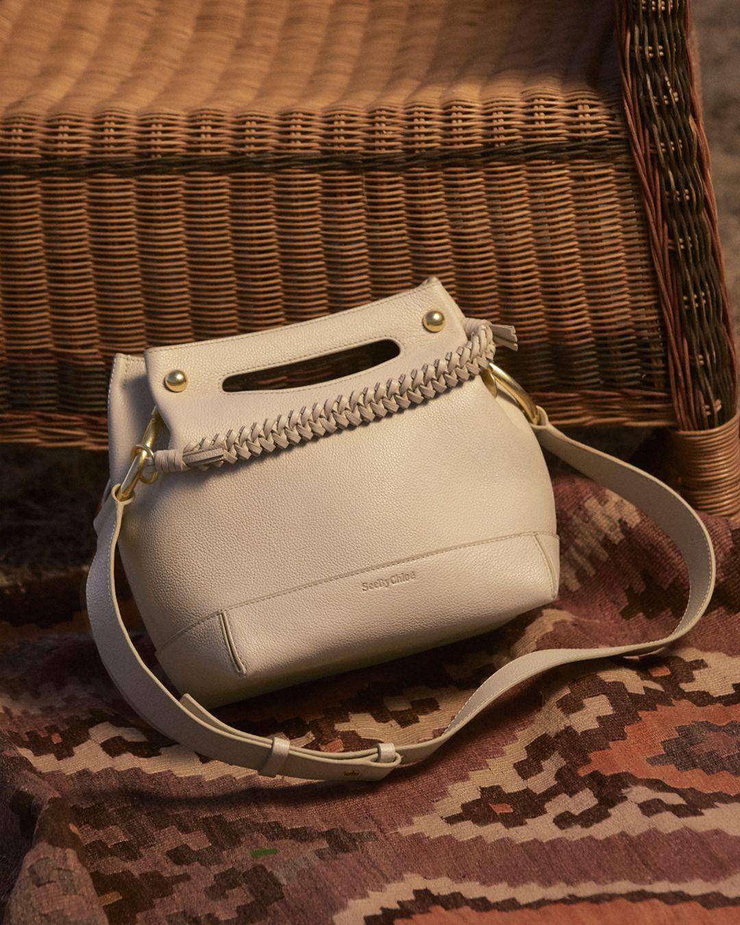 See By Chloé Maddy Leather Shoulder Bag in Natural | Lyst