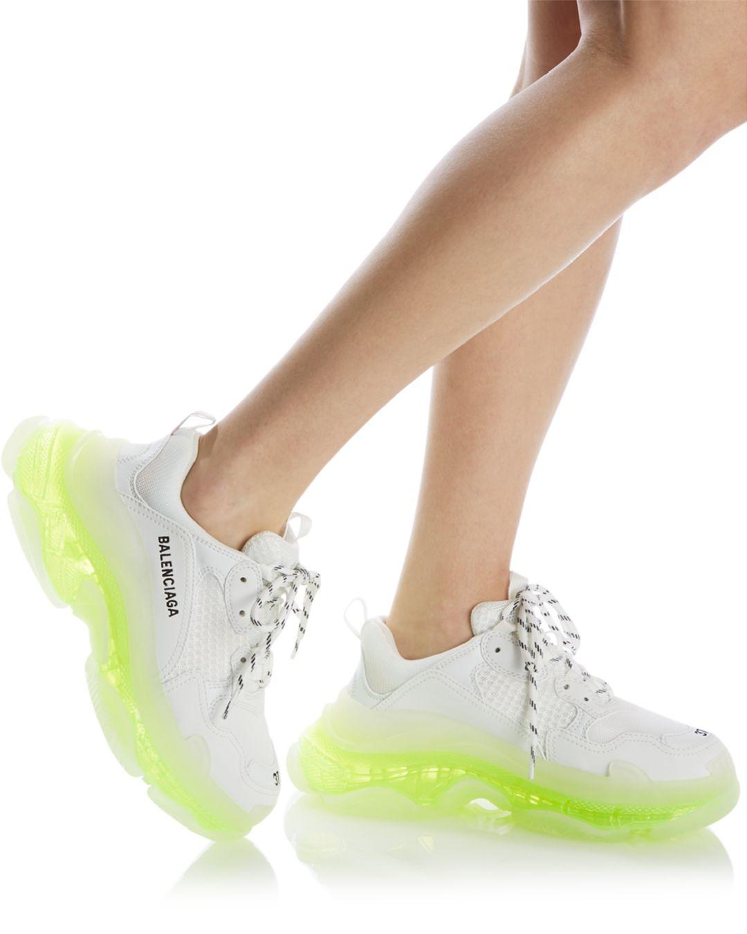 balenciaga triple s clear sole