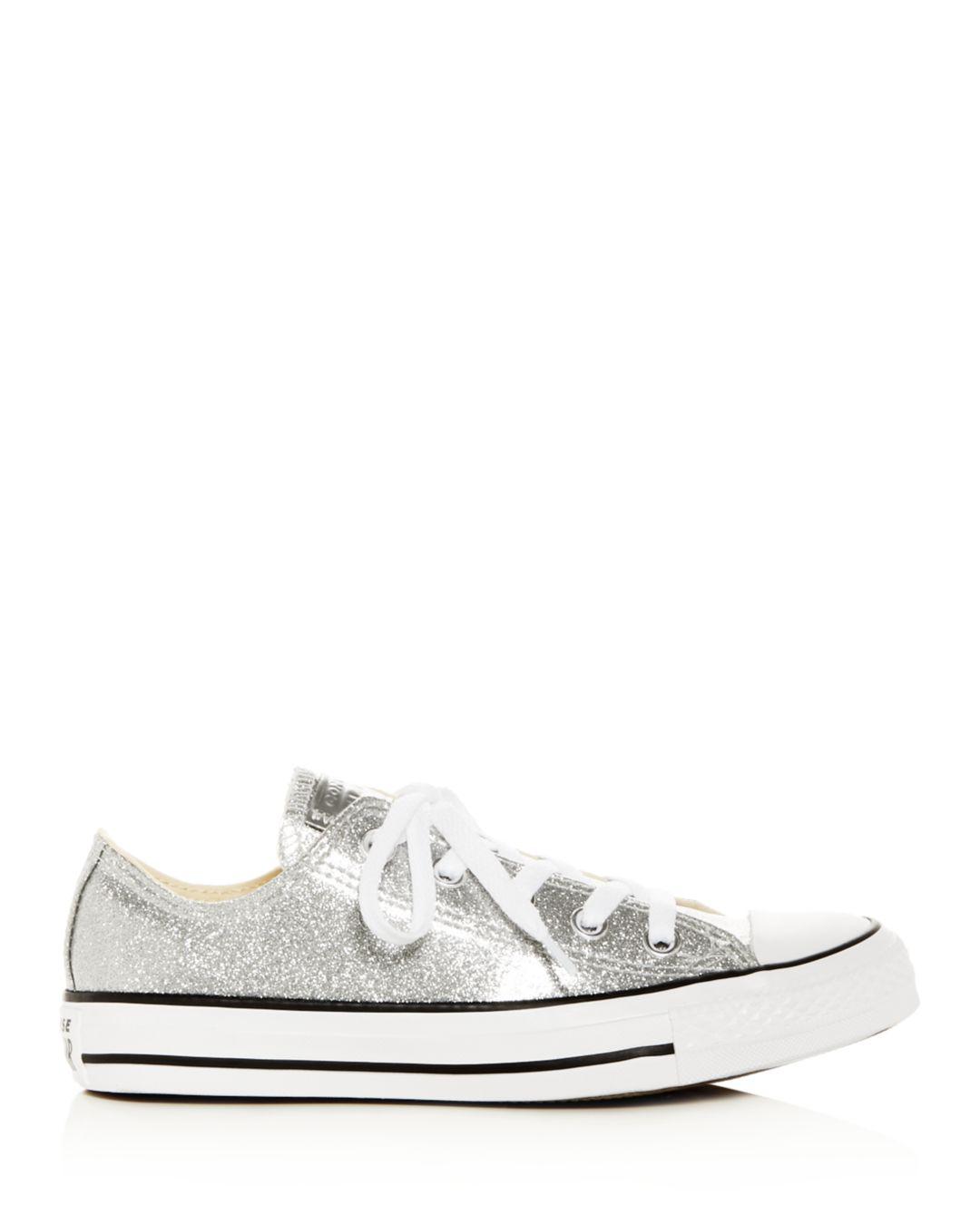 Converse Women's Chuck Taylor All Star Glitter Low-top Sneakers in White |  Lyst