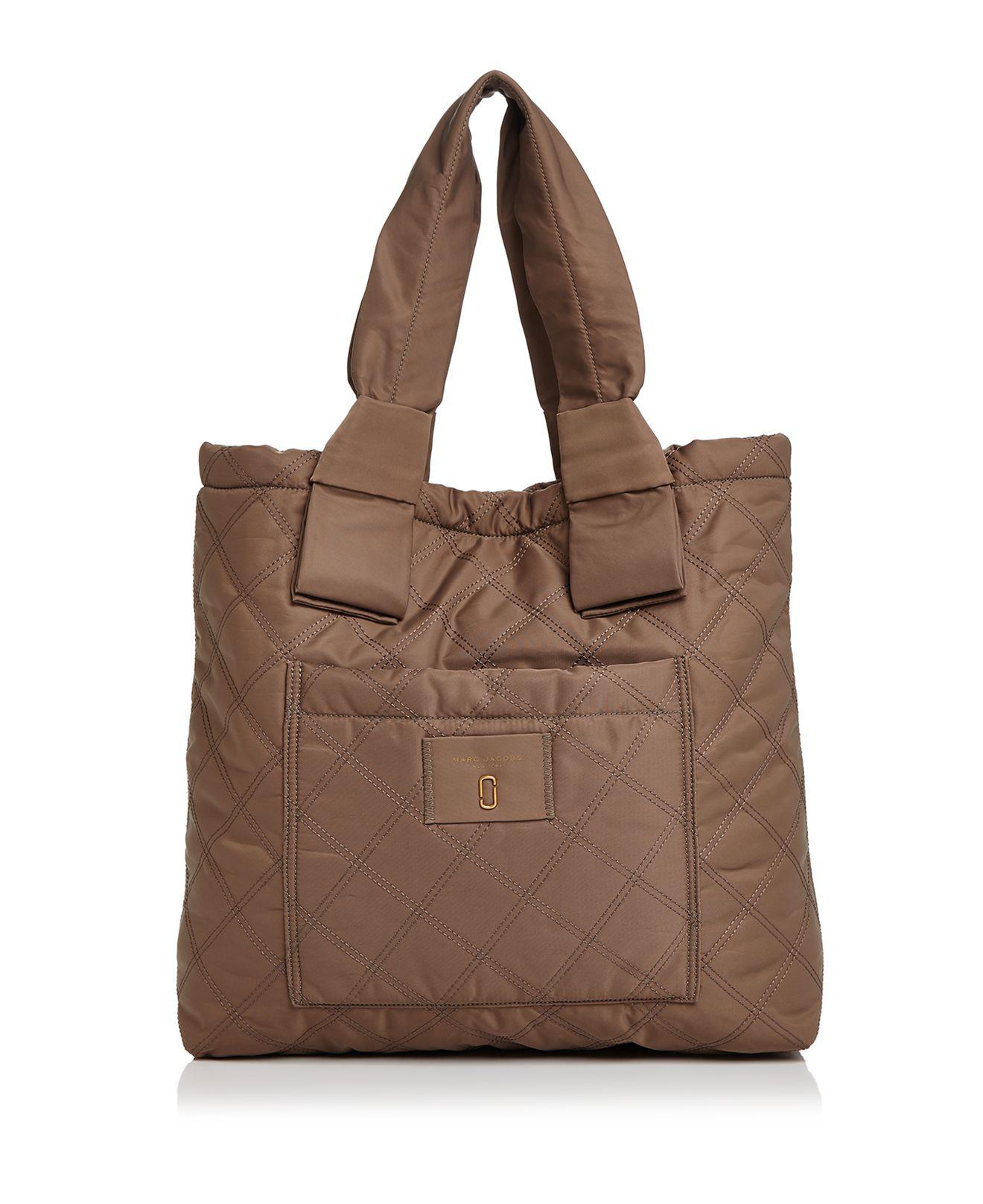 Marc Jacobs Synthetic Knot Quilted Nylon Tote in French Gray/Gold ...