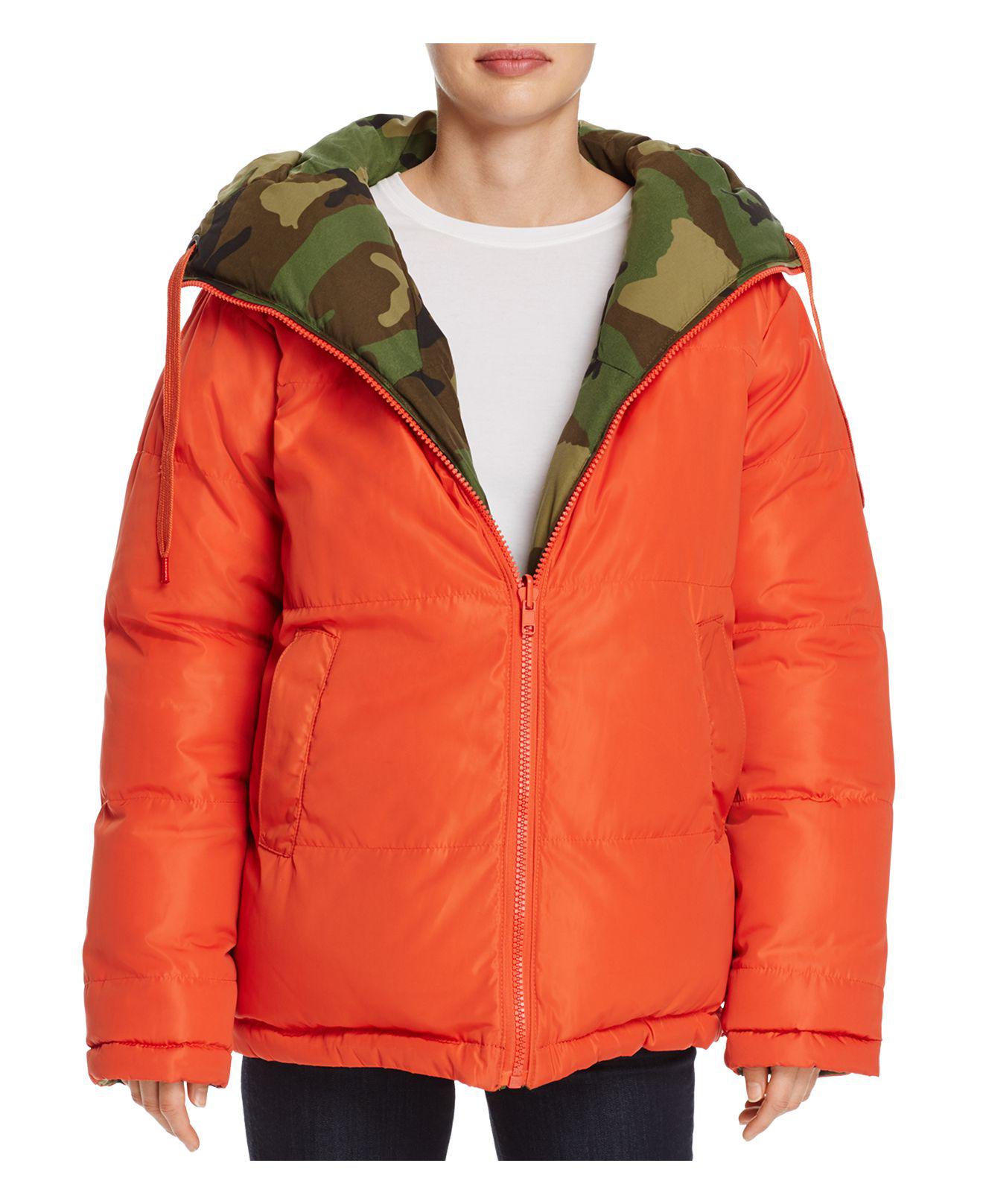 Kendall + Kylie Camouflage Down Jacket in Camo/Orange (Green) - Lyst