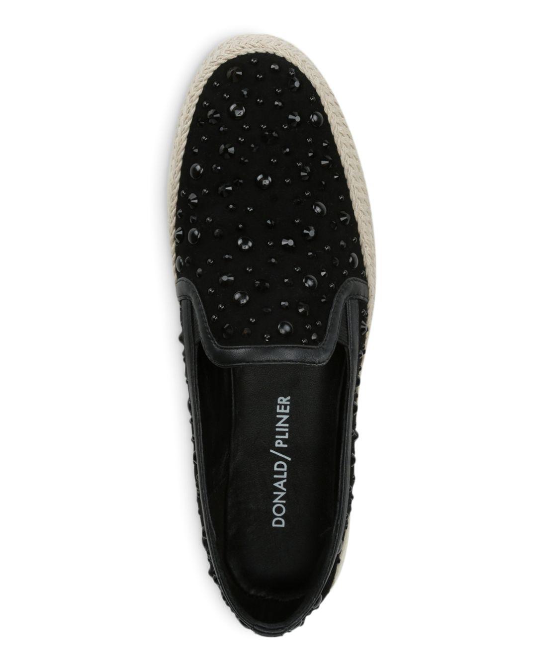 donald pliner black flats