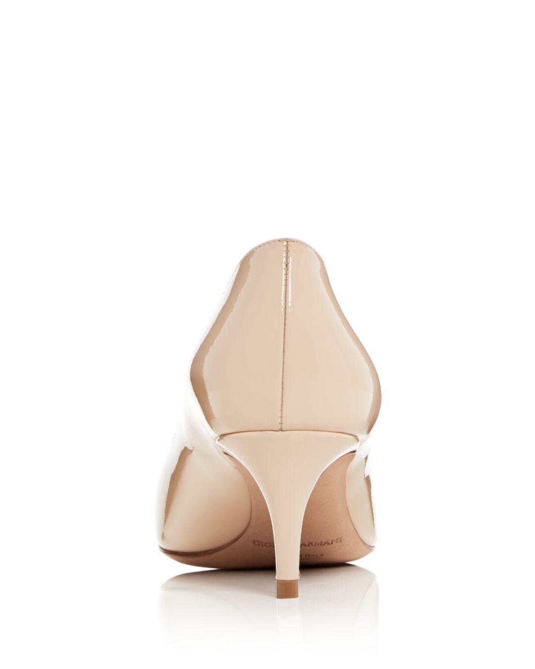 decollete kitten heels