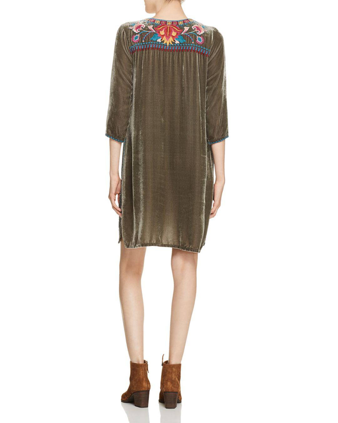Johnny Was Quito Embroidered Velvet Dress in Green - Lyst