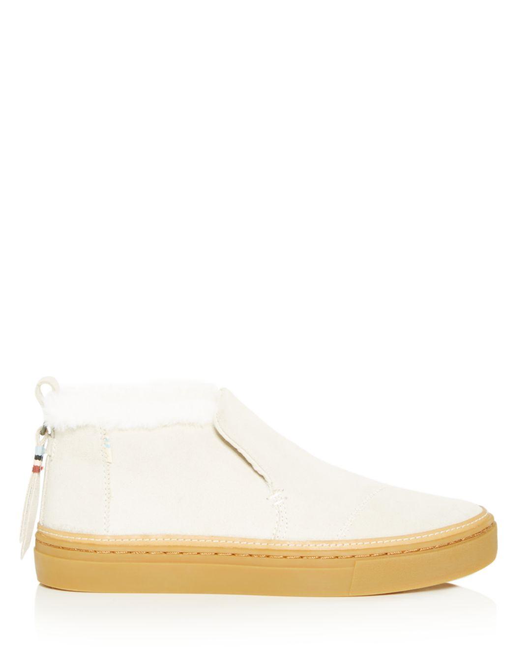 pisces court shoe by the people's movement