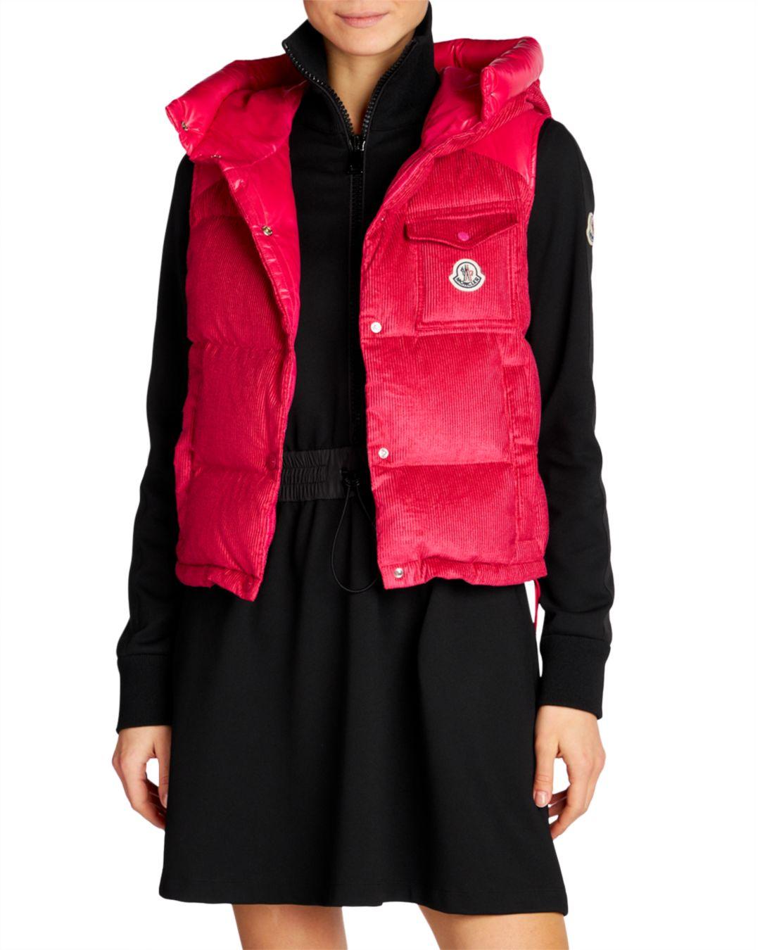 Moncler Eau Hooded Puffer Vest in Red | Lyst