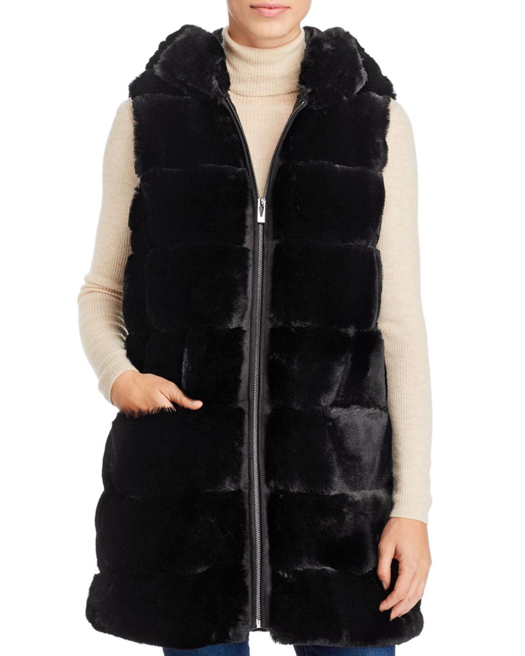 Via Spiga Grooved Faux Fur Vest in Black | Lyst