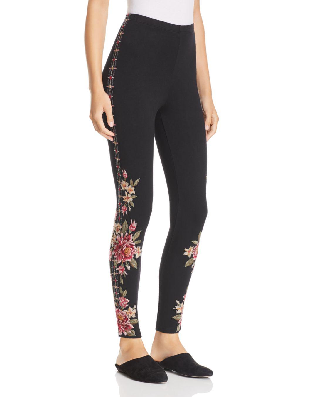 Johnny Was Embroidered Legging in Black 