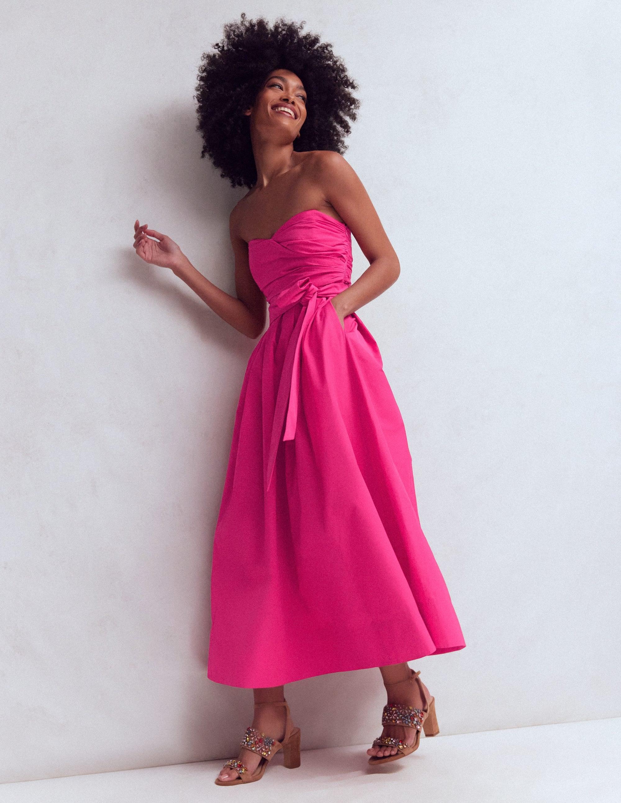 boden wedding guest dresses Anna Boden, Johnnies eldest, has wall-to-wall weddings from July until September. Her sisters Katie and Stella help her choose her Women's Sale Clothes, Shoes &