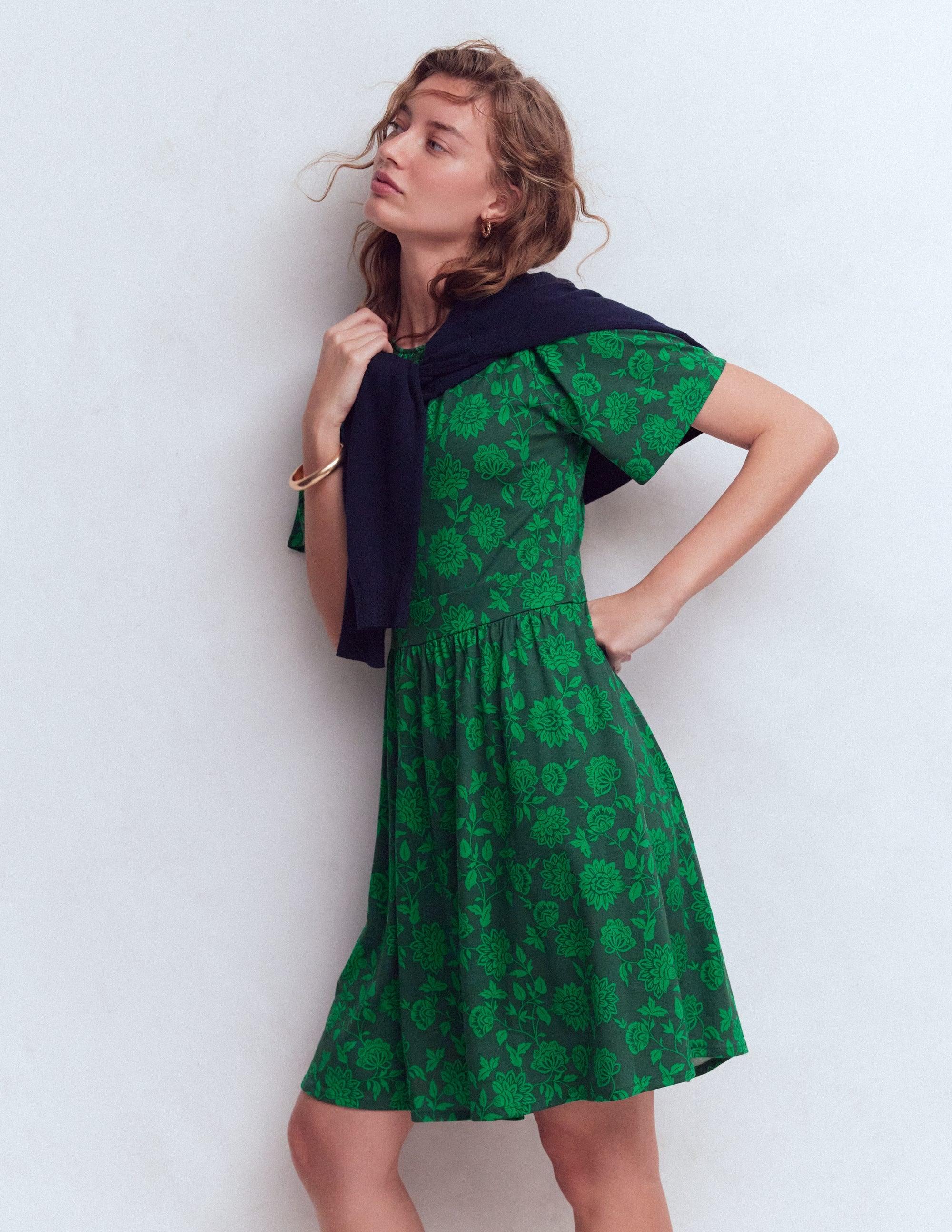 boden cutwork jersey t shirt dress Louisa Short Dress- Lemonade, Bloom Mosaic in Green week3723_20230910