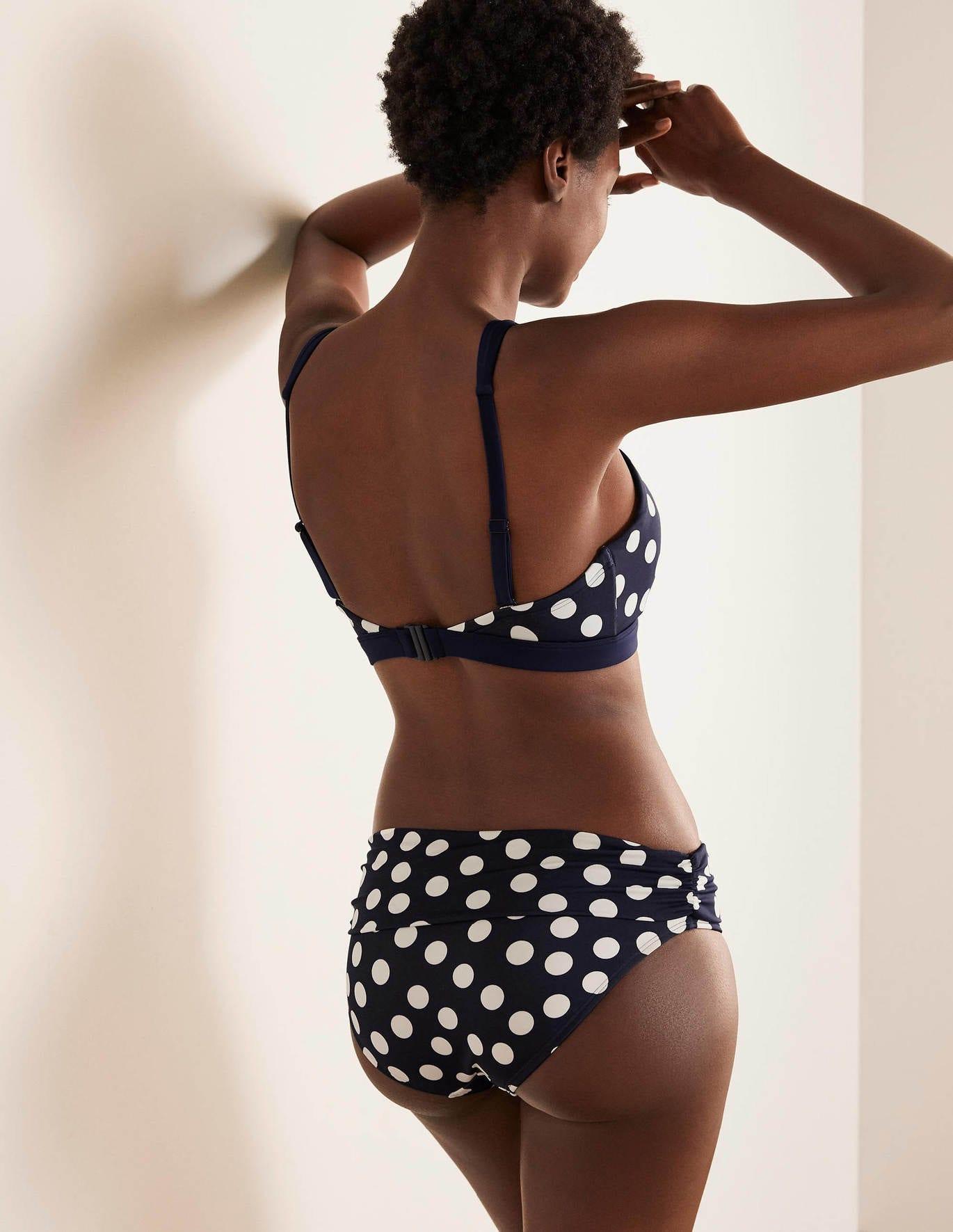 Boden Synthetic Corsica V-neck Bikini Top French , Scattered Dot in Navy  (Blue) - Lyst